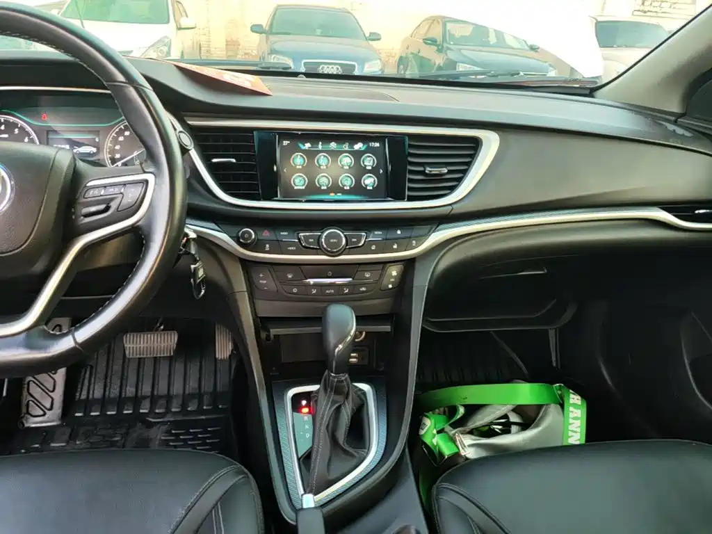 Buick Excelle — миниатюра 13
