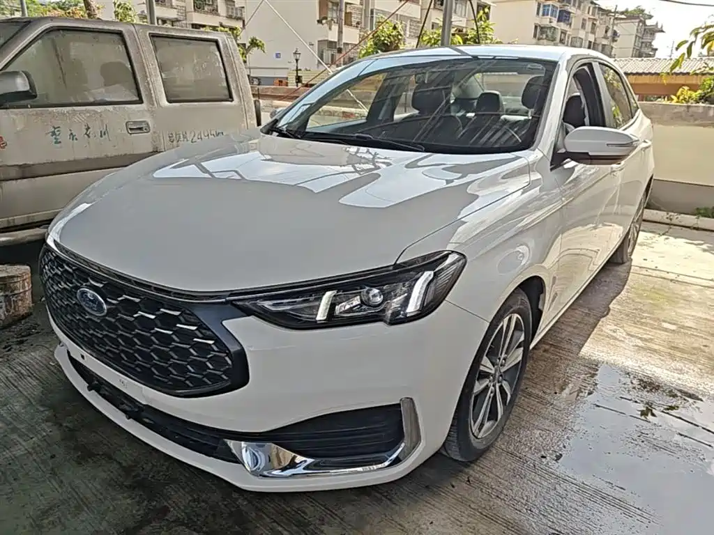 Ford Escort 2023