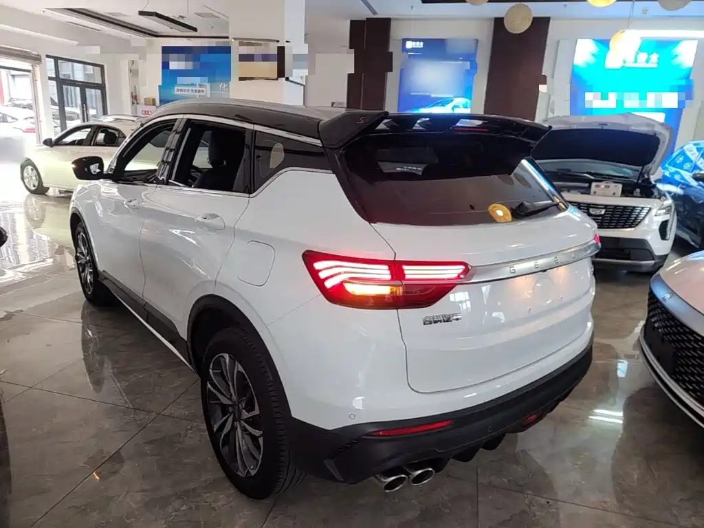 Geely Binyue — миниатюра 5