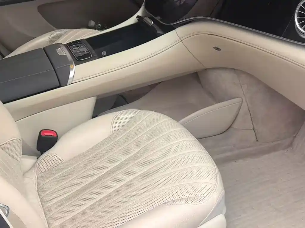 Mercedes-Benz EQS SUV — миниатюра 7