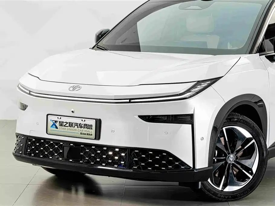 Toyota bZ3X — миниатюра 2