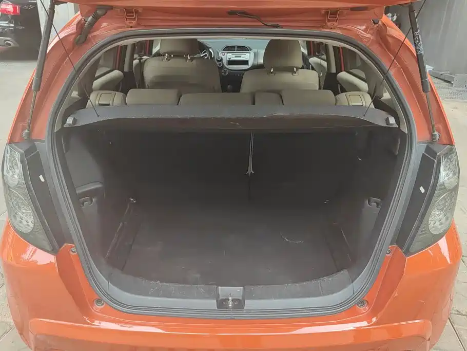 Honda Fit — миниатюра 4