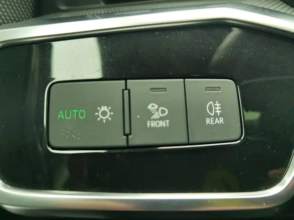 Audi A6L — миниатюра 21