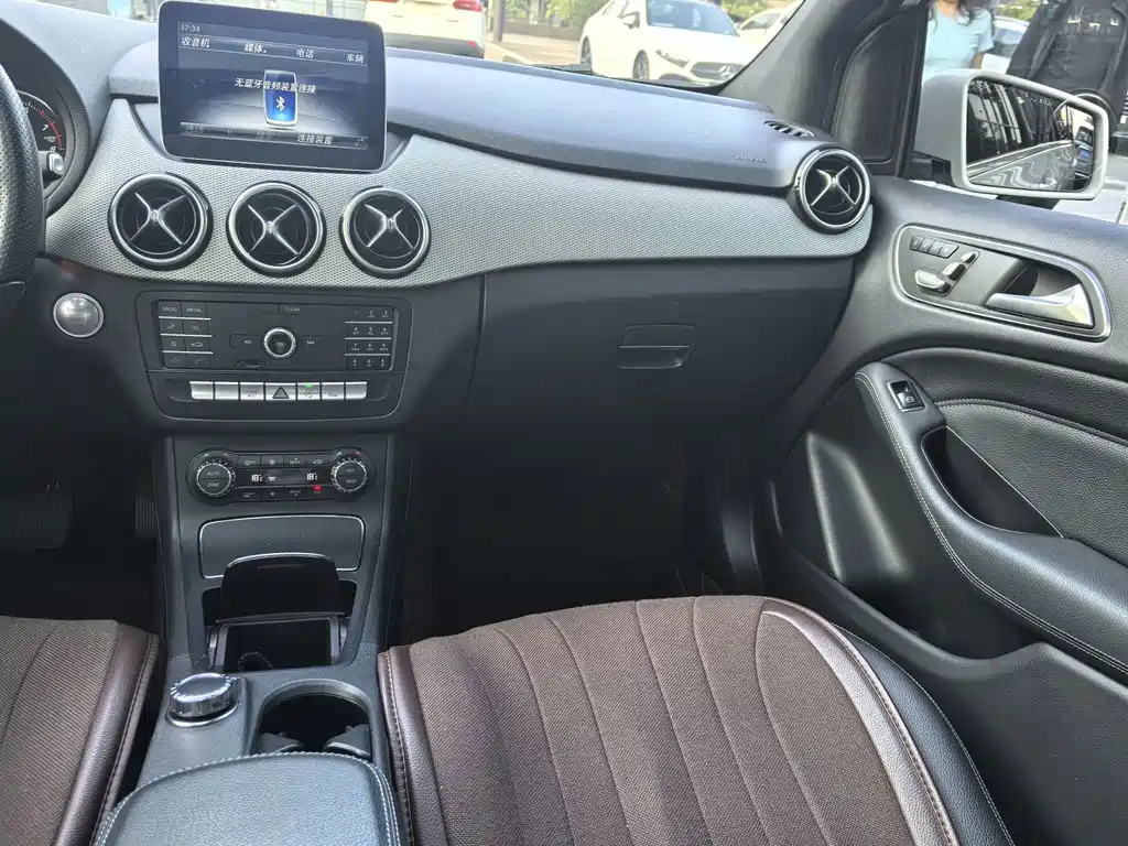 Mercedes-Benz B-Class — миниатюра 14