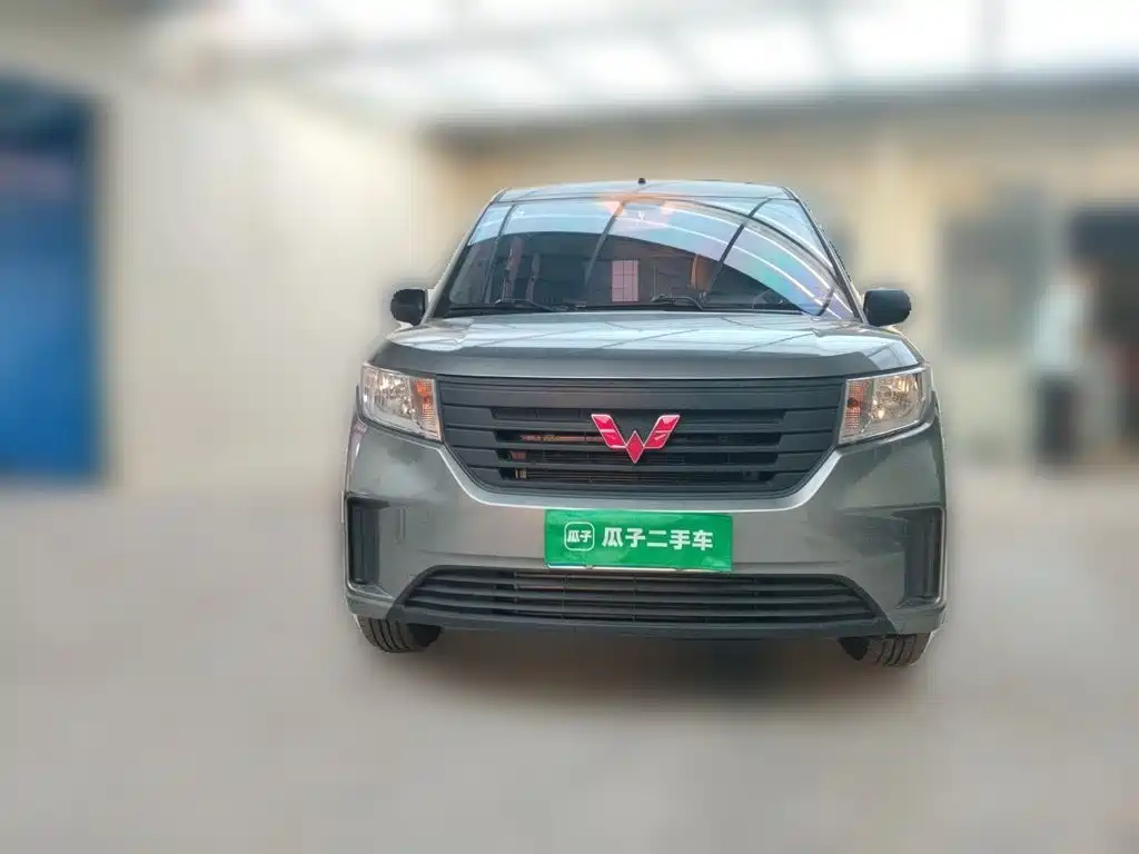 Wuling Hongguang PLUS — миниатюра 2