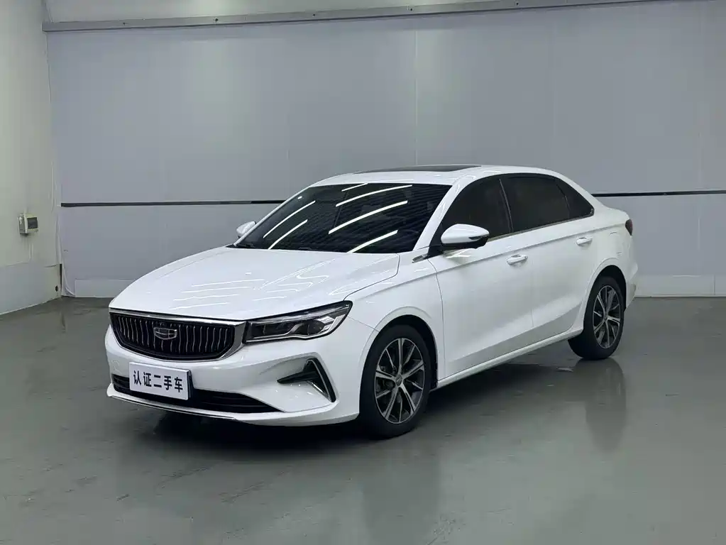 Geely Emgrand 2022