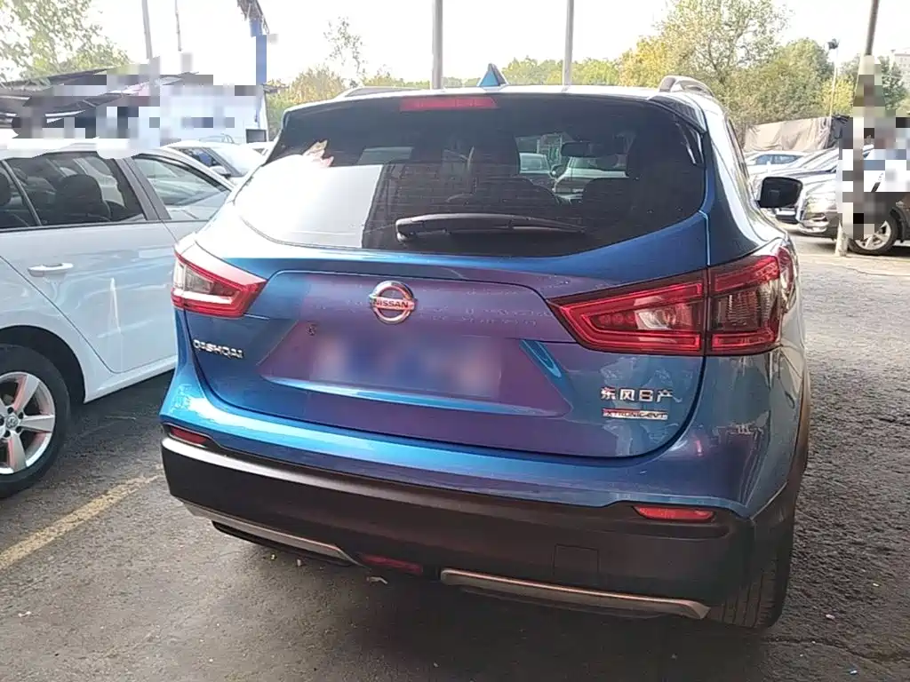 Nissan Qashqai — миниатюра 6