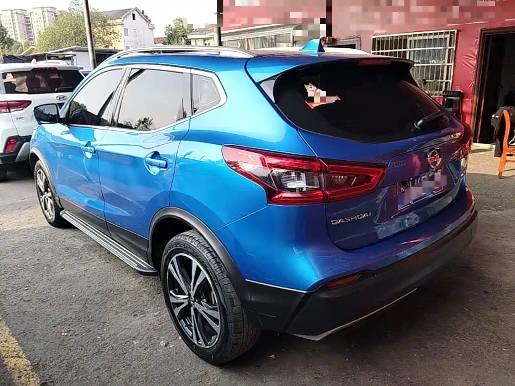 Nissan Qashqai — миниатюра 5