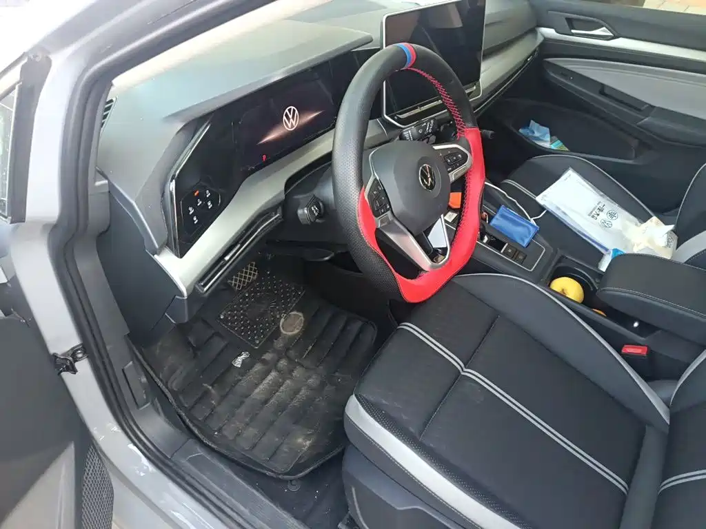 Volkswagen Golf — миниатюра 12