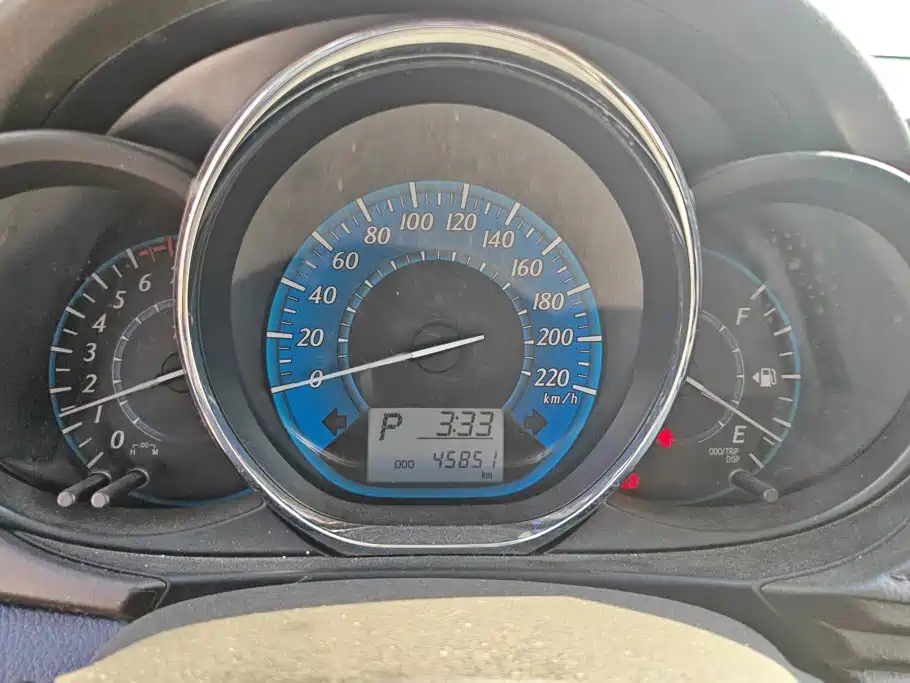 Toyota Yaris L — миниатюра 14