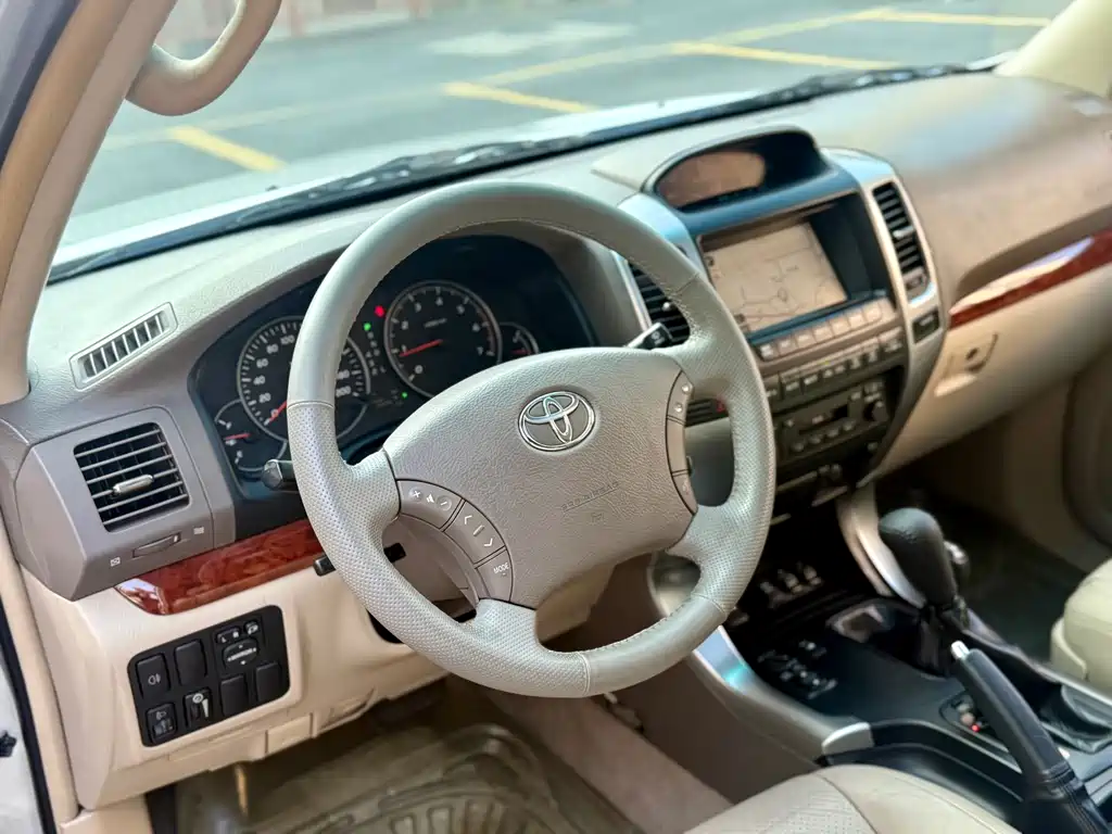 Toyota Prado — миниатюра 12