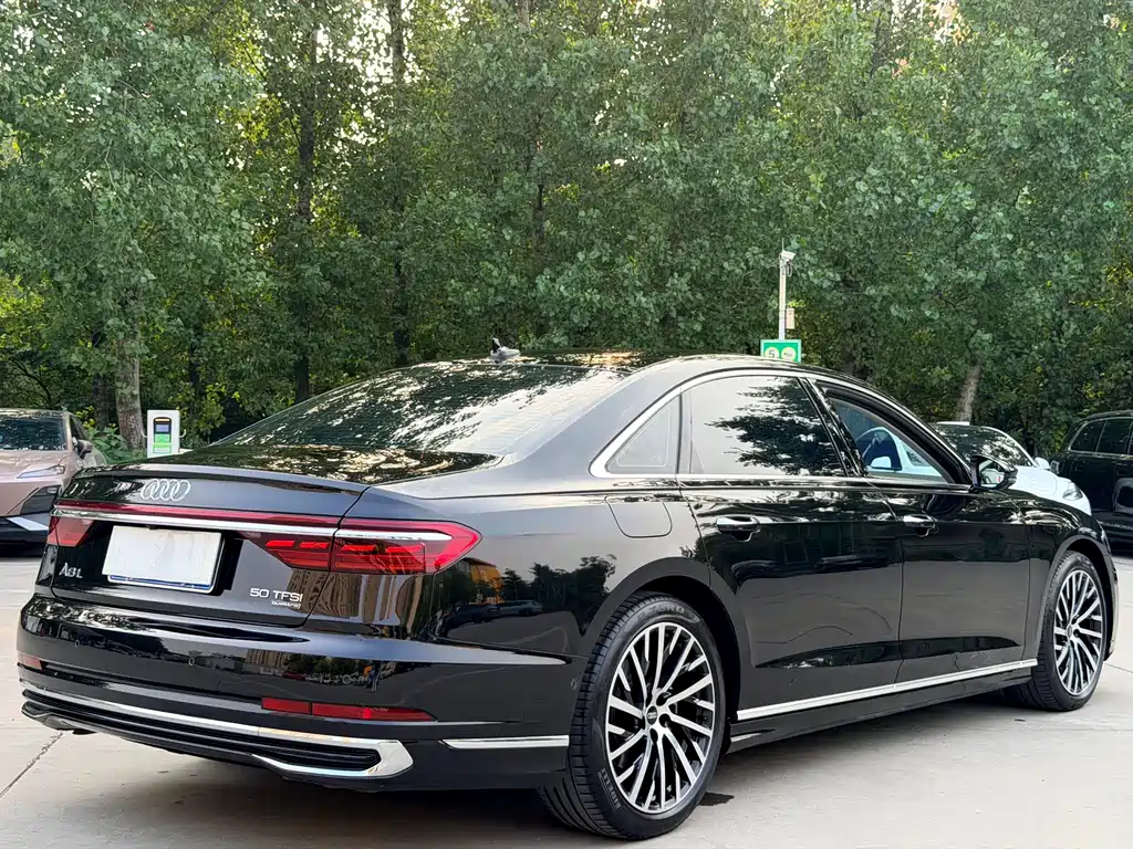 Audi A8 2024 A8L 50 TFSI quattro