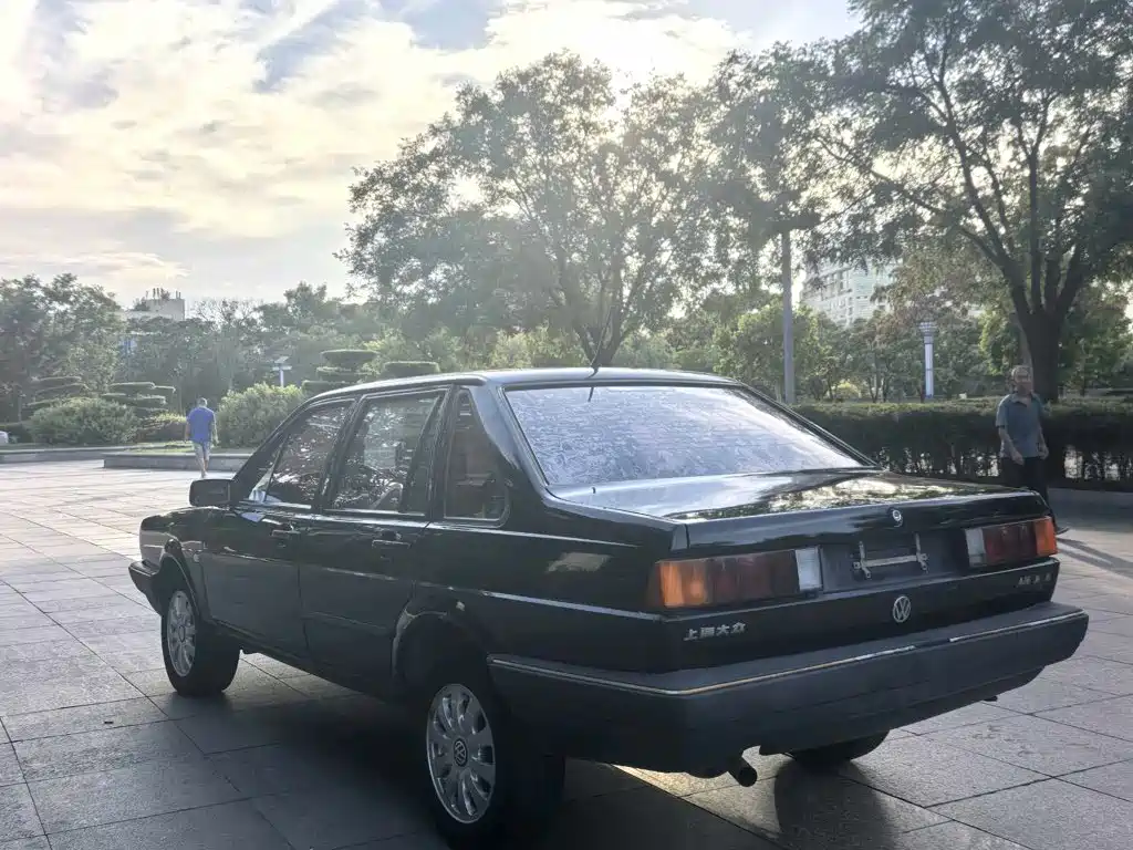 Volkswagen Santana Classic — миниатюра 4