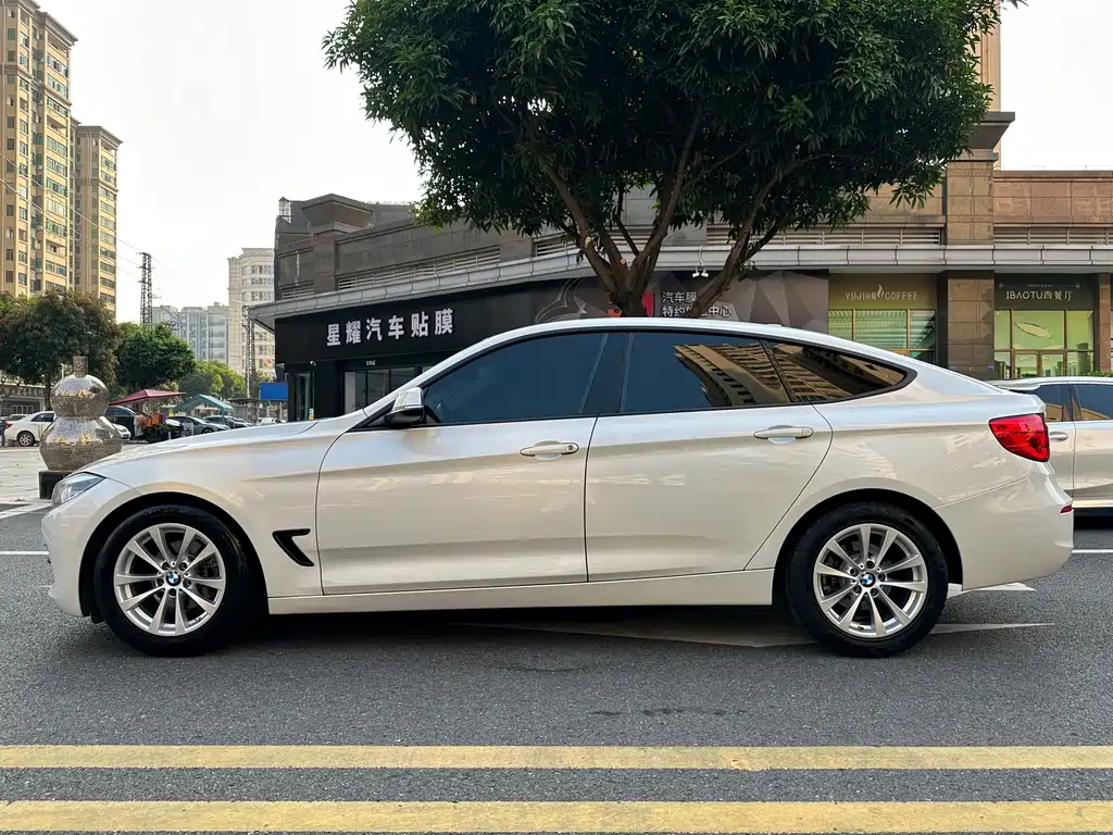 BMW 3 Series GT — миниатюра 5