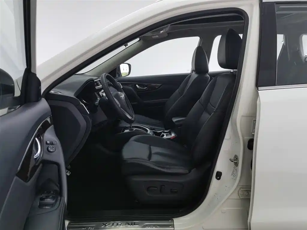 Nissan X-Trail 2014 2.5L CVT 4WD