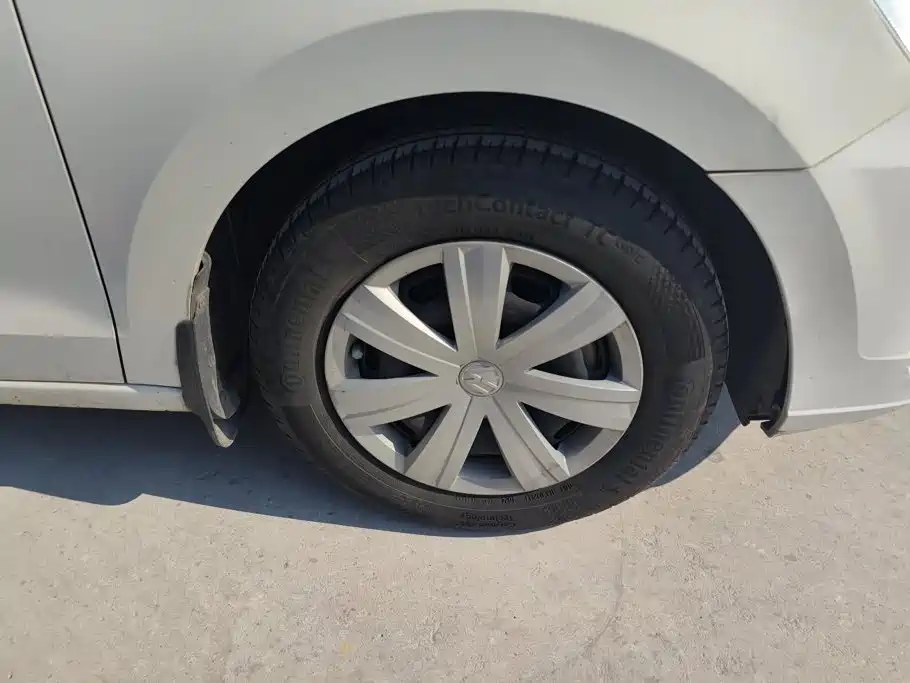 Volkswagen Jetta — миниатюра 6