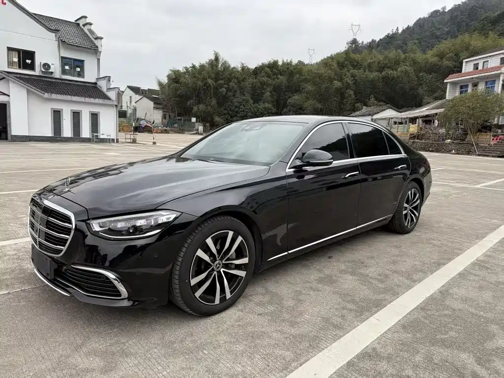 Mercedes-Benz S-Class 2022