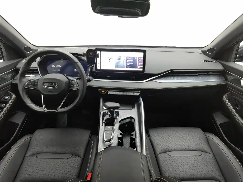 Geely Preface 2023 1.5TD