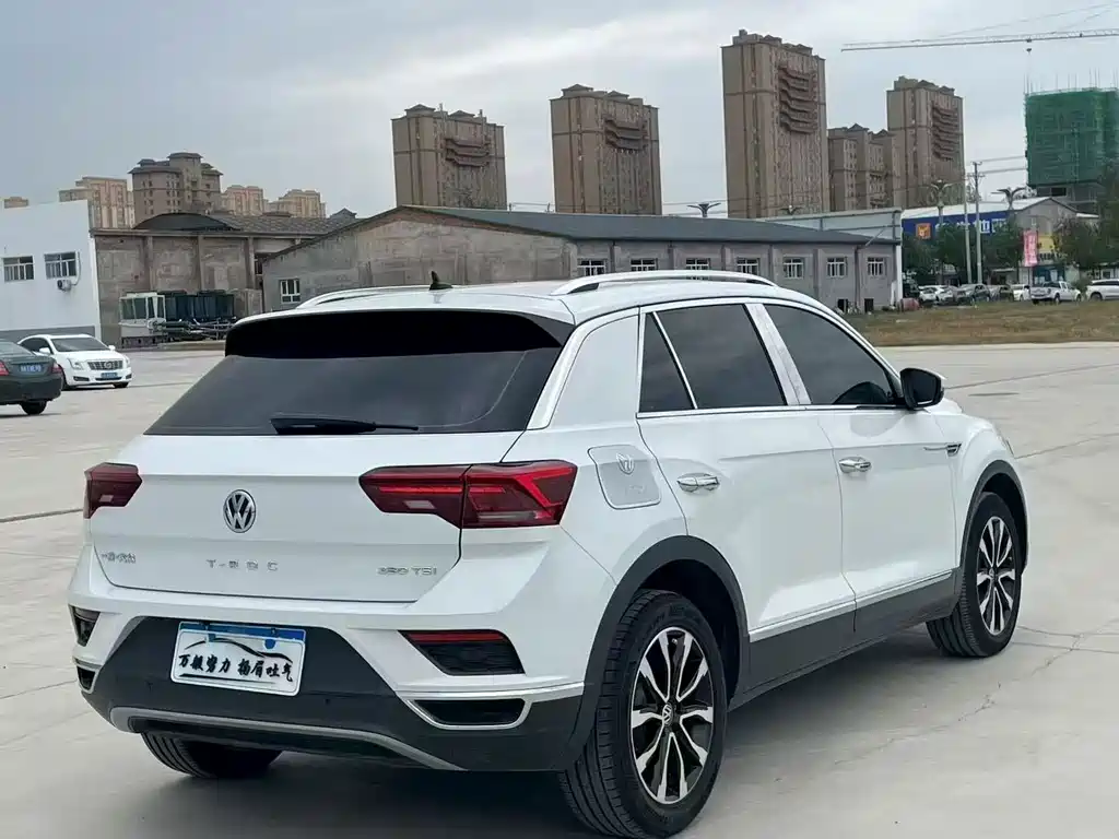 Volkswagen T-Roc — миниатюра 9