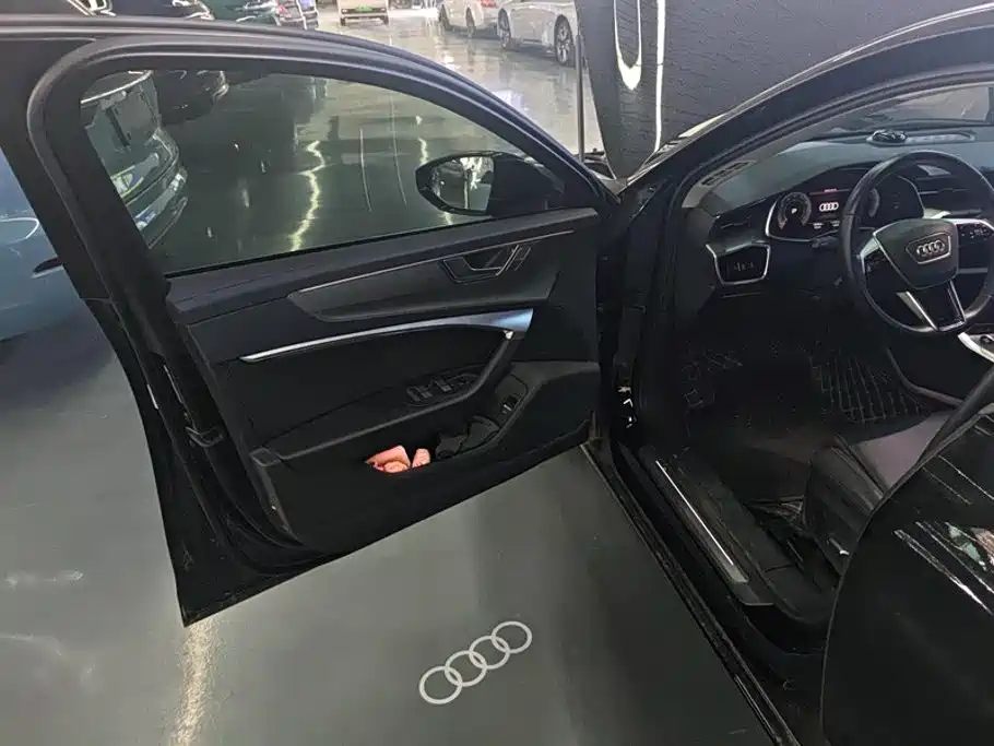 Audi A6L — миниатюра 7