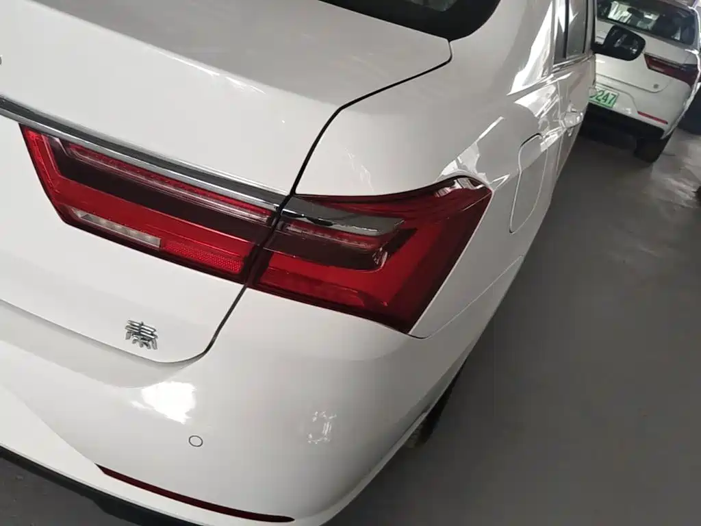 BYD Qin NEV — миниатюра 8