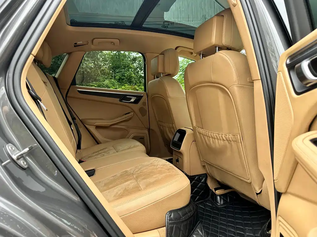 Porsche Macan — миниатюра 15