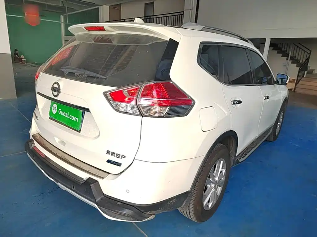 Nissan X-Trail — миниатюра 7
