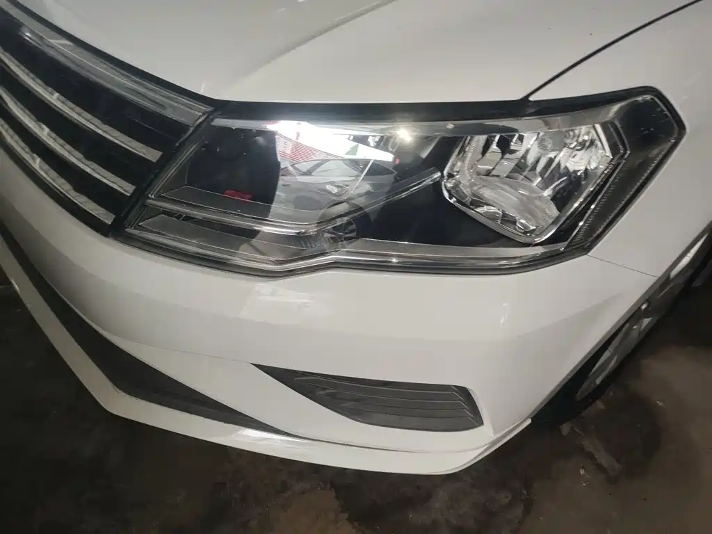 Volkswagen Jetta — миниатюра 24