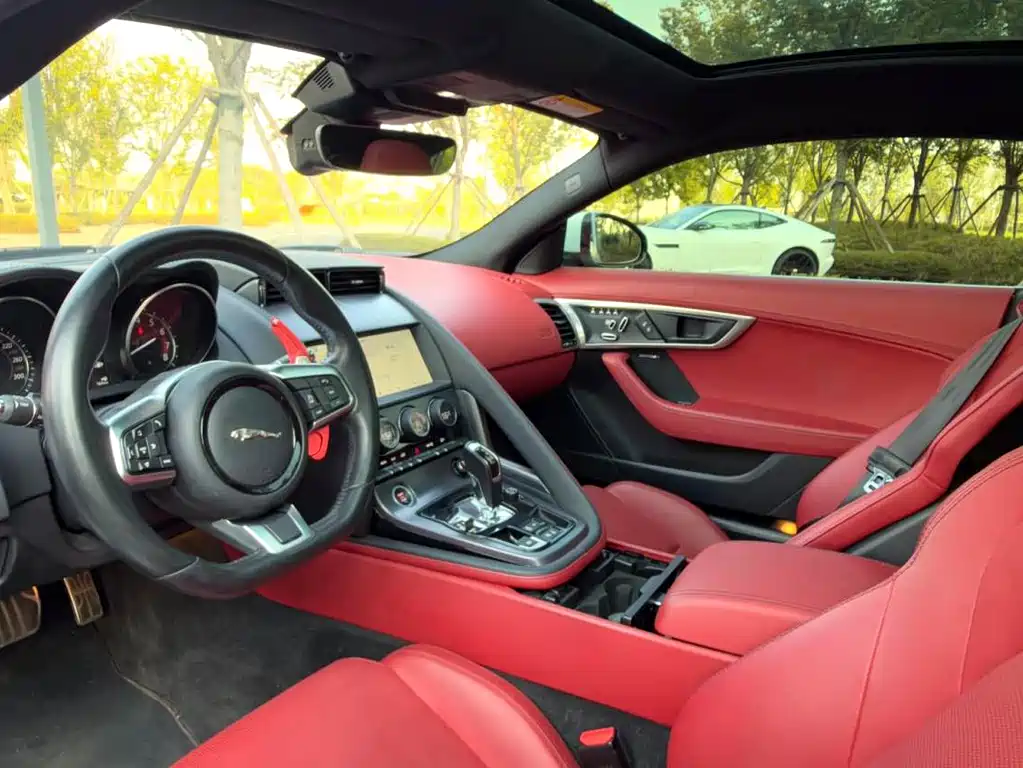 Jaguar F-TYPE — миниатюра 7