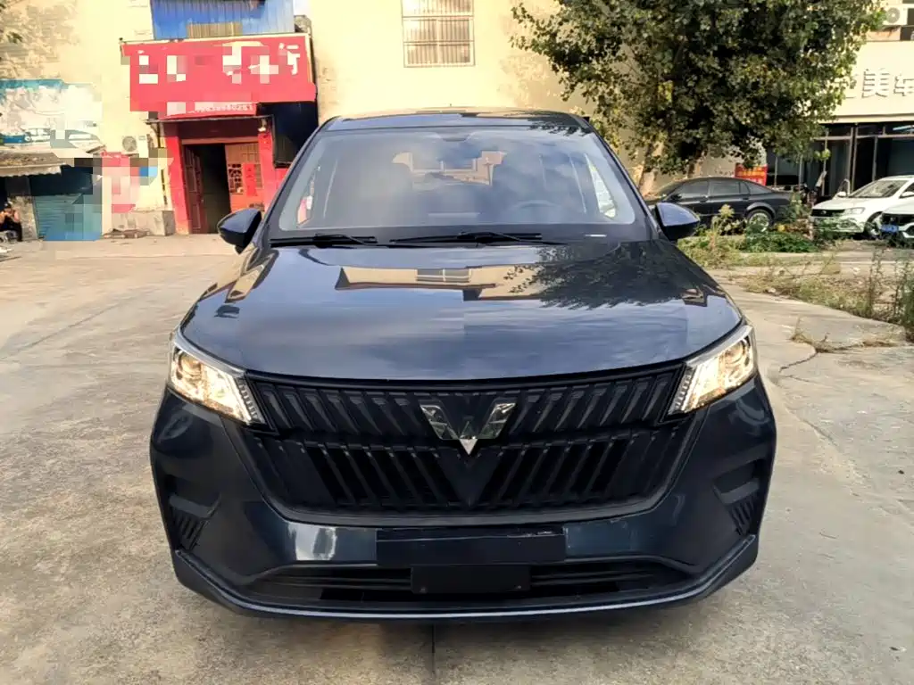 Wuling Jiachen — миниатюра 3