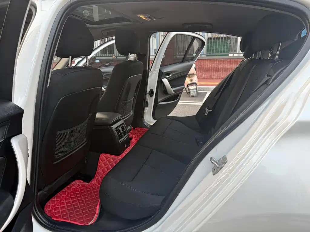 BMW 1 Series (Import) — миниатюра 15