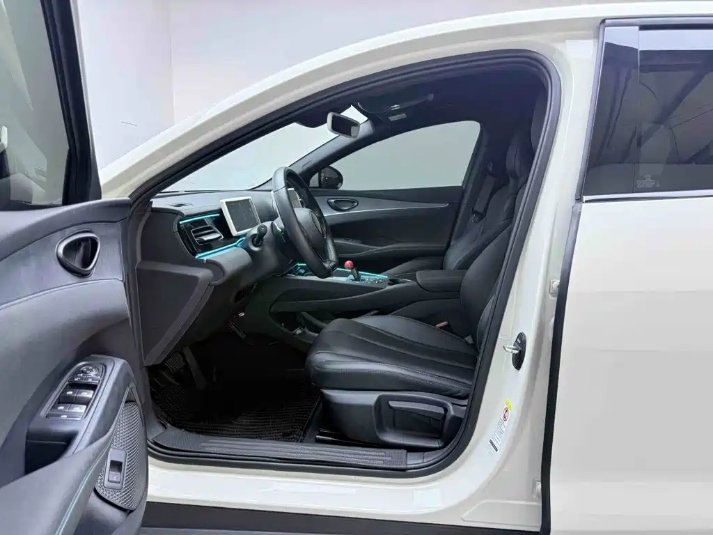 BYD Seal 06 — миниатюра 15