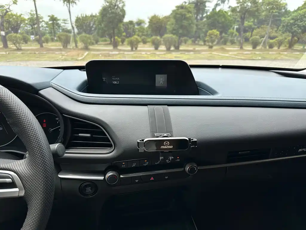 Mazda CX-30 — миниатюра 12
