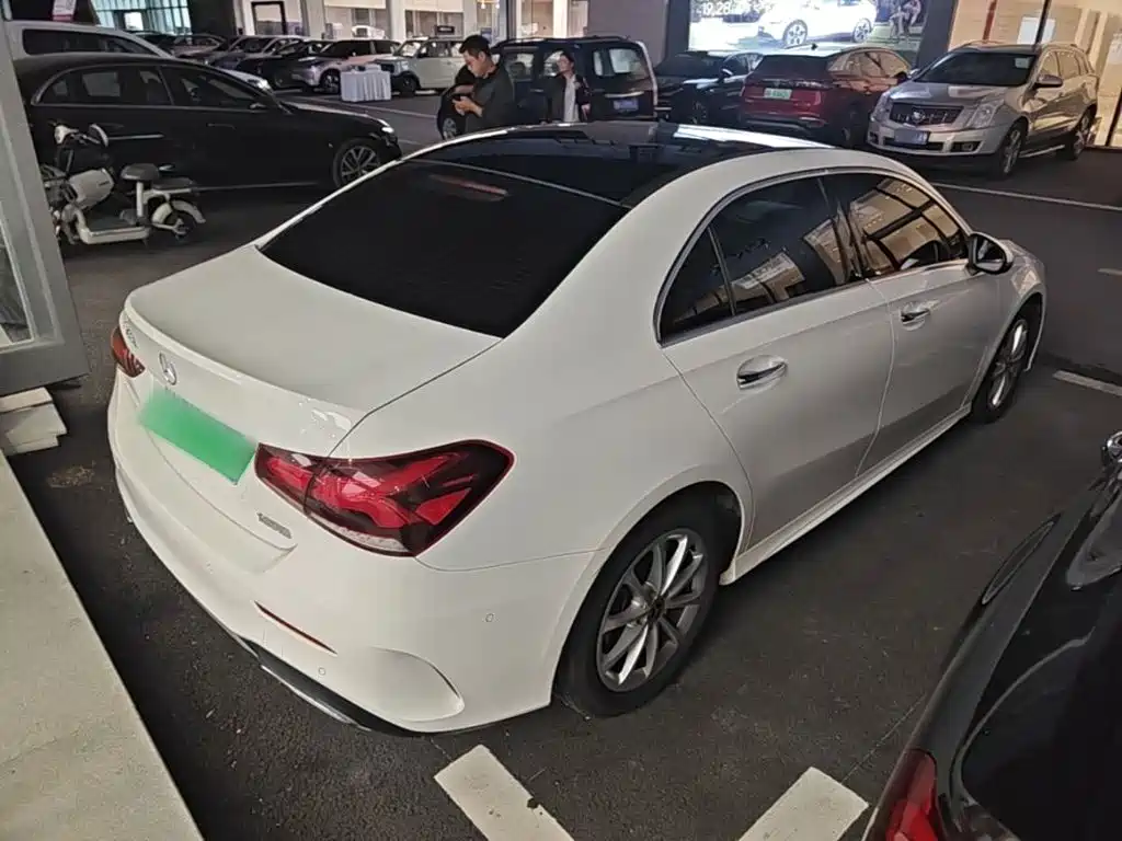 Mercedes-Benz A-Class — миниатюра 7