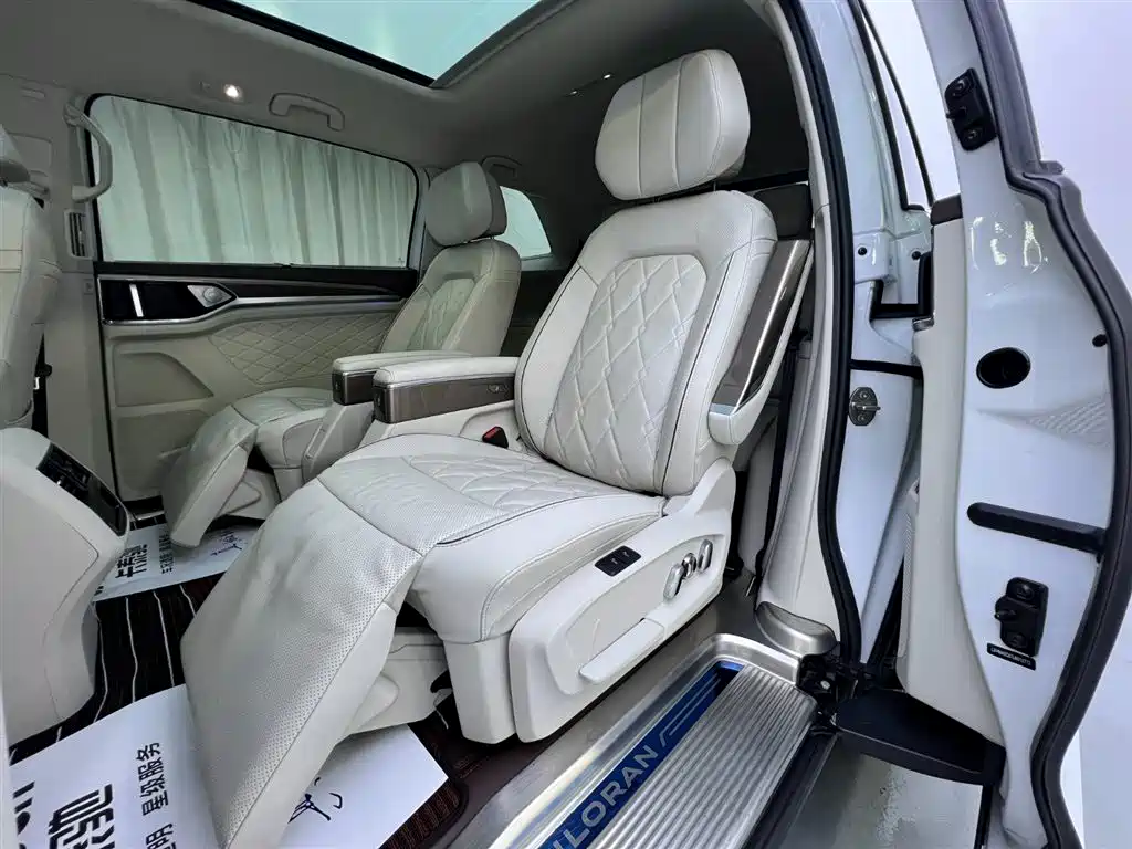Volkswagen Viloran 2020 380TSI Luxury