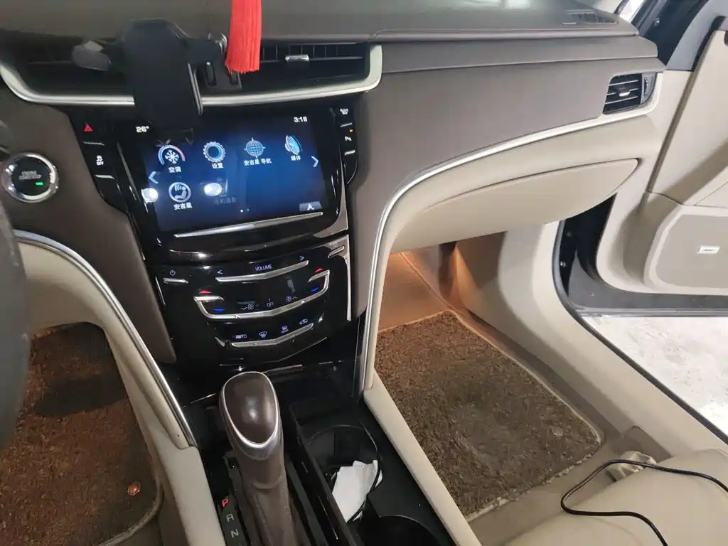 Cadillac XTS — миниатюра 9