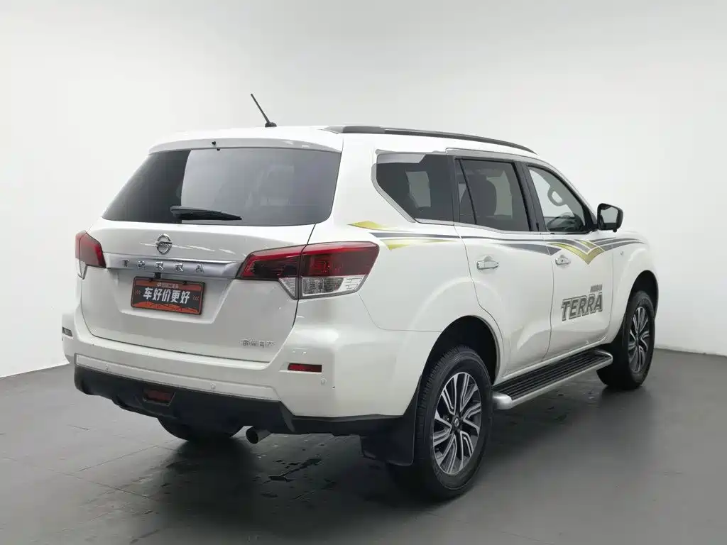Nissan Terra — миниатюра 2