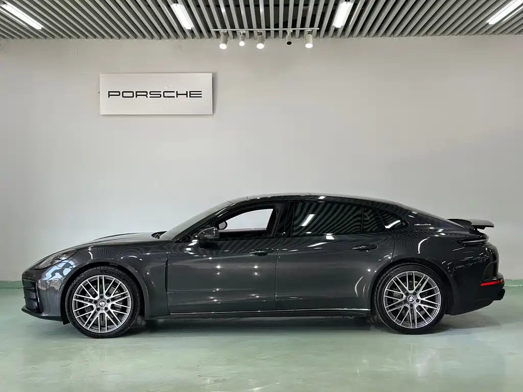 Porsche Panamera — миниатюра 2