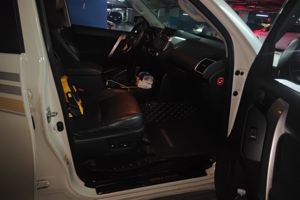 Toyota Prado — миниатюра 8