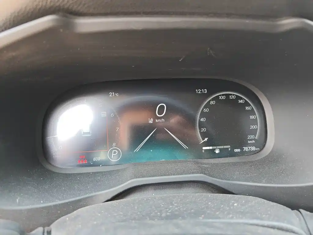 Toyota RAV4 — миниатюра 7