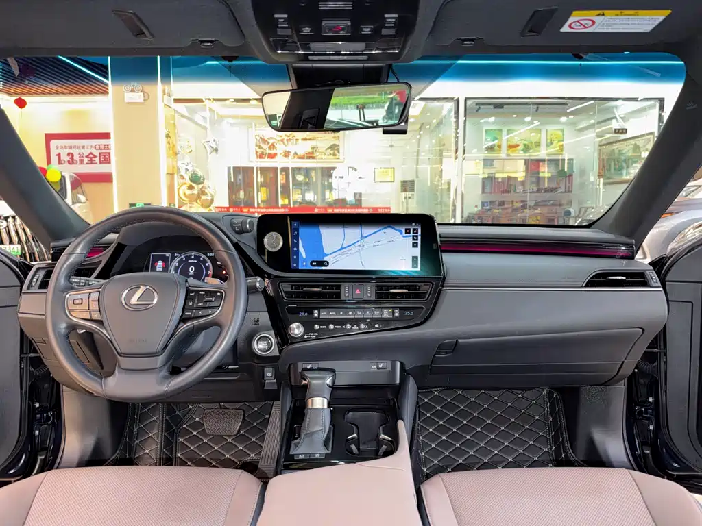 Lexus ES — миниатюра 13