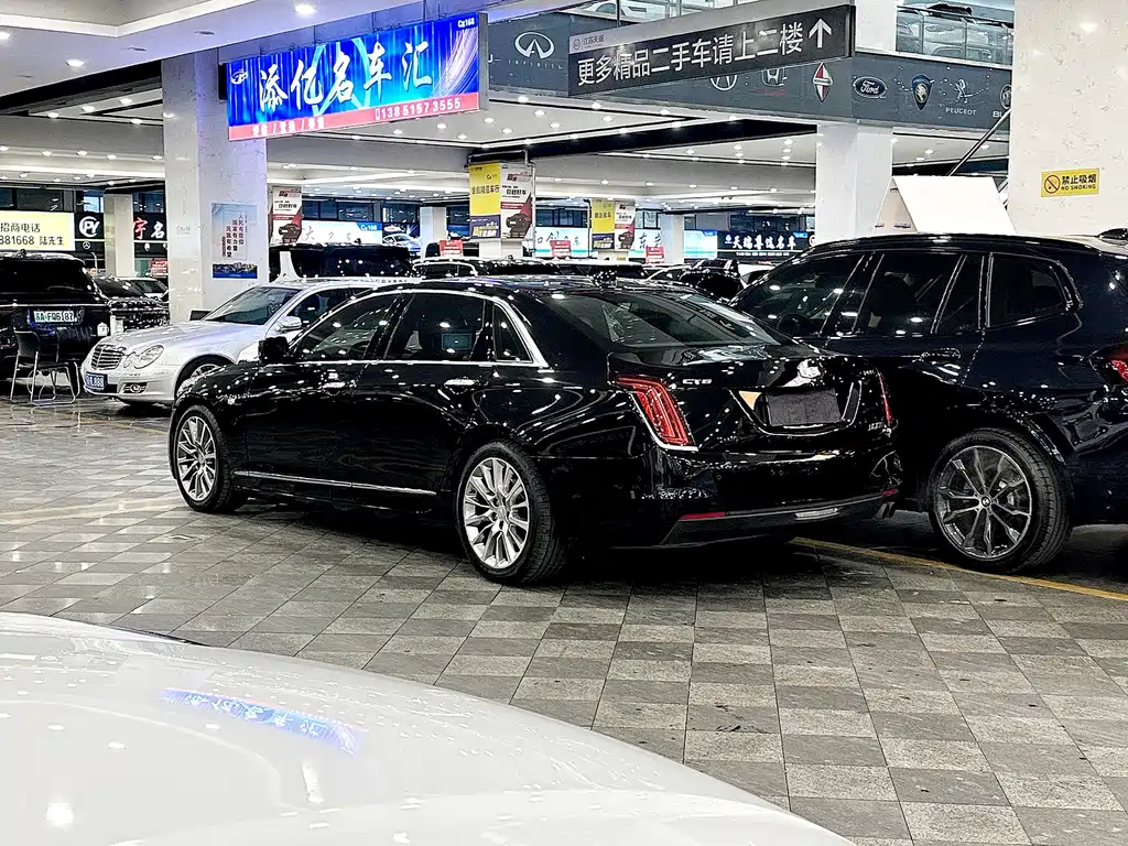 CADILLAC CT6