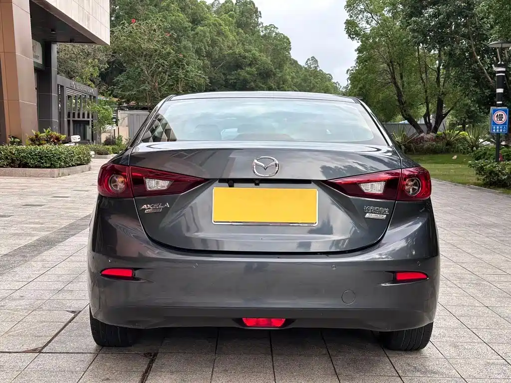 Mazda 3 Axela — миниатюра 8