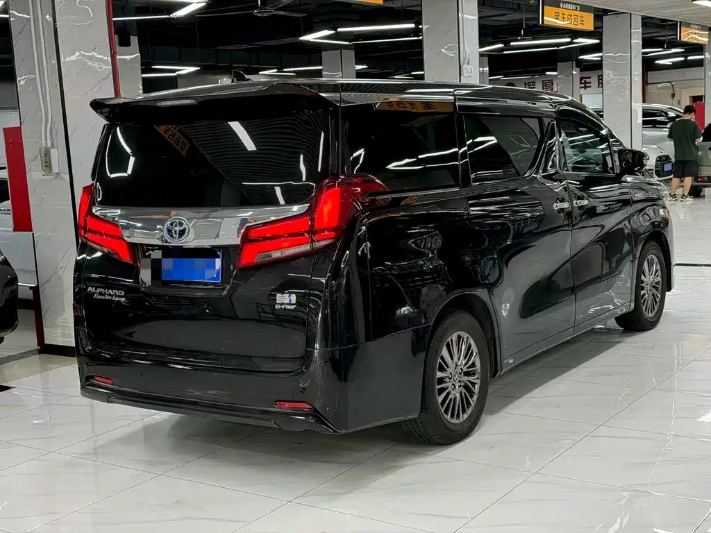 Toyota Alphard 2021 2.5L Luxury