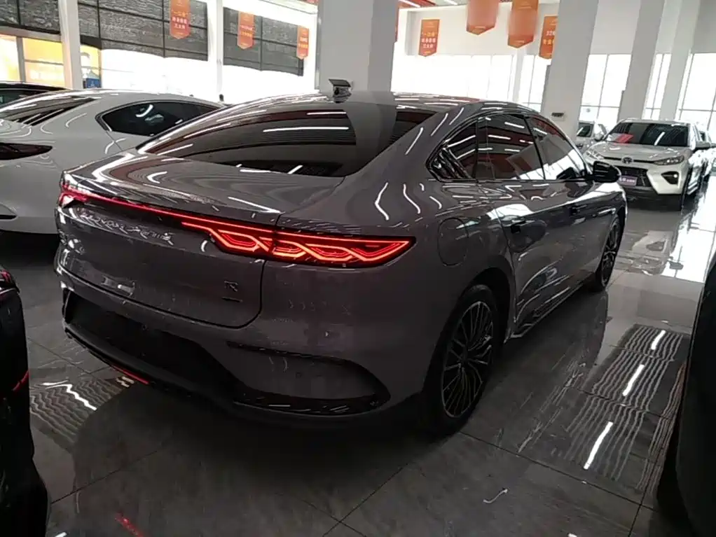 BYD Han 2025 DM-i Smart Drive 125KM Flagship