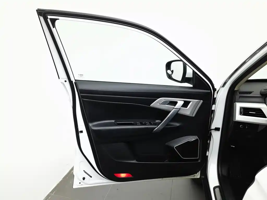 Geely Boyue — миниатюра 8