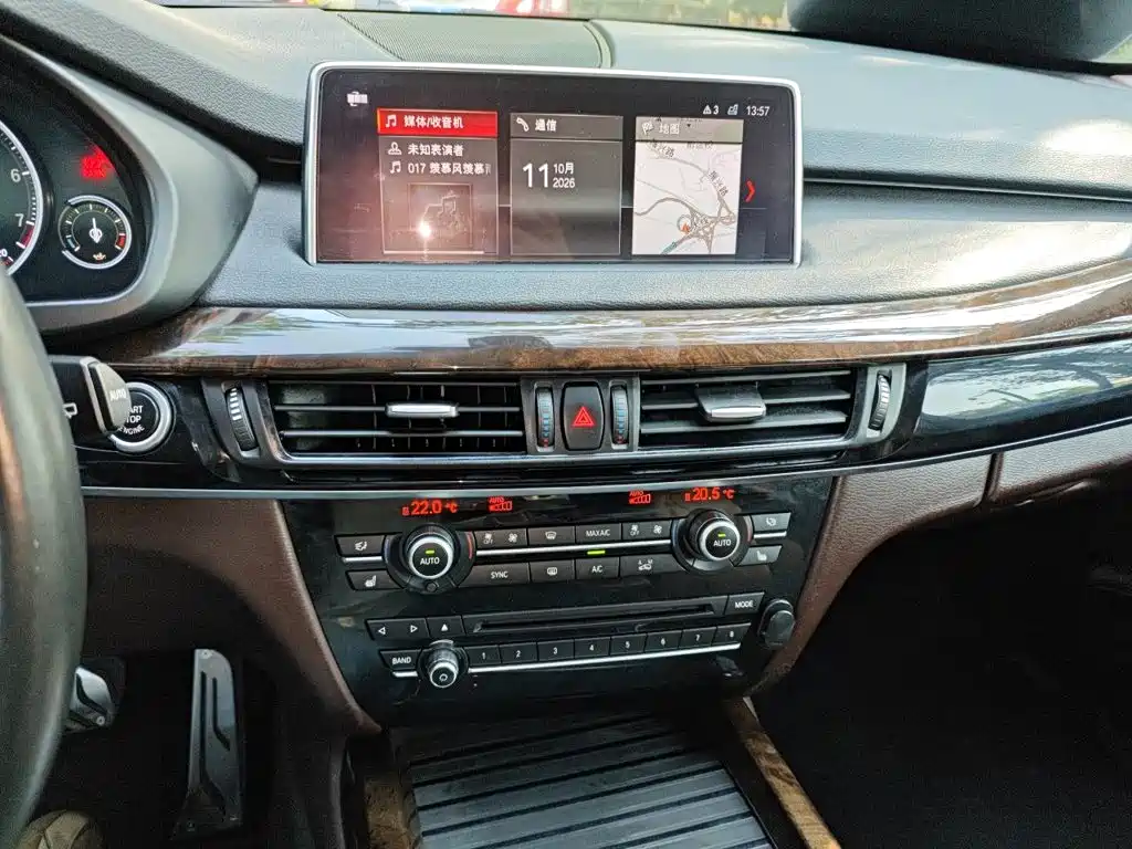 BMW X5 (Import) — миниатюра 14