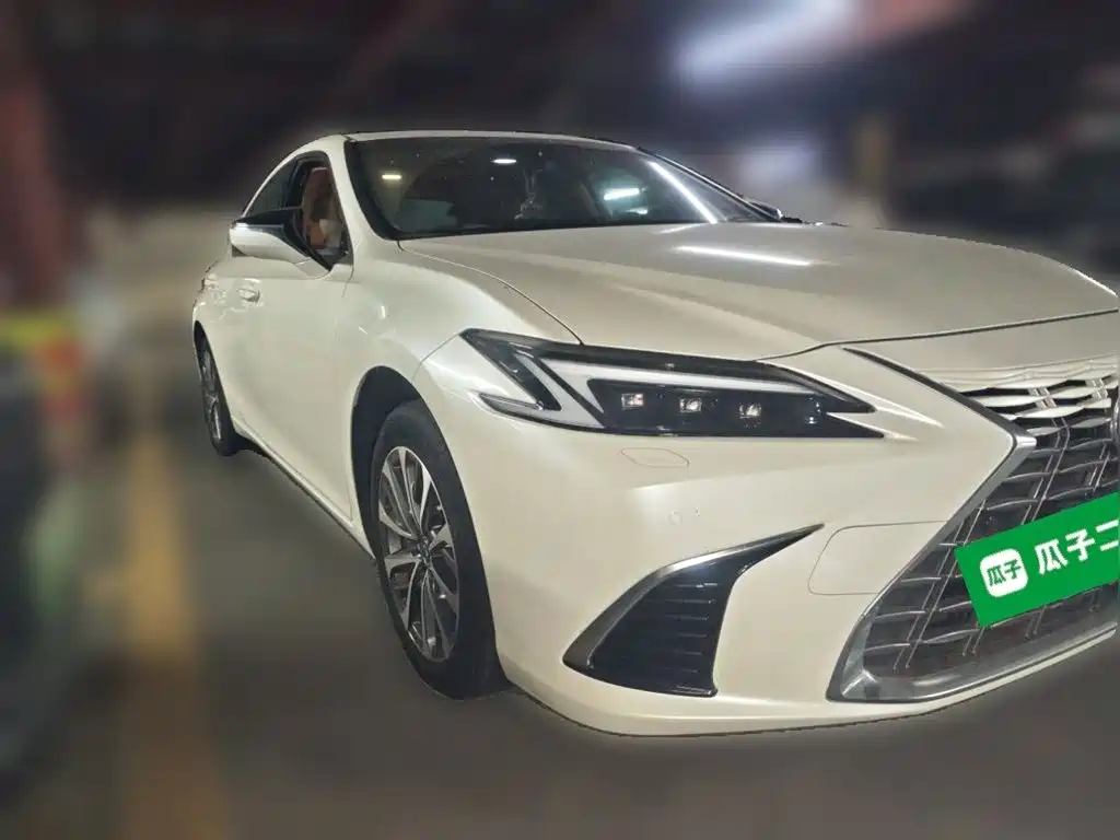 Lexus ES — миниатюра 3