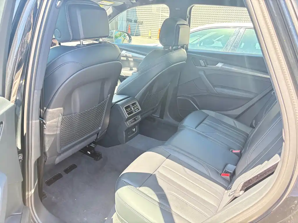 Audi Q5L — миниатюра 14