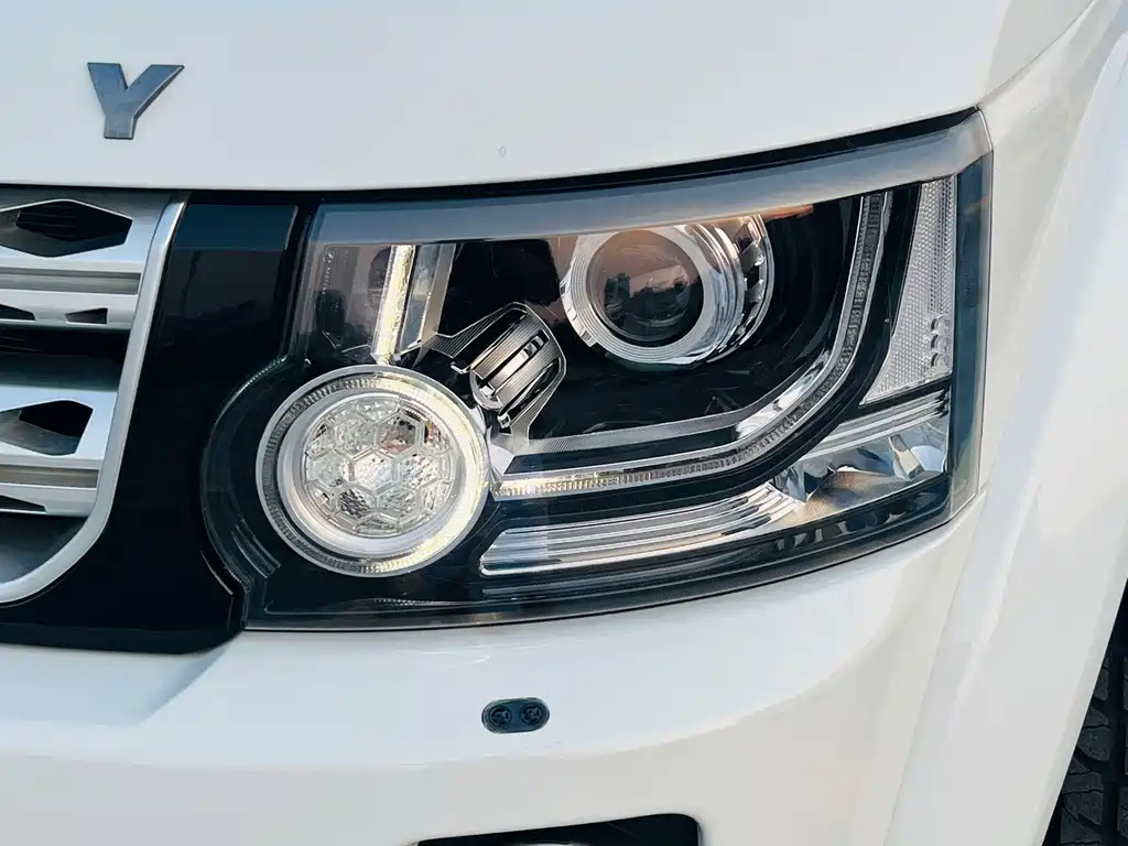 Land Rover Discovery — миниатюра 11